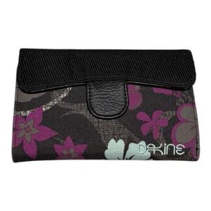 Dakine Lexi Wallet purple and black